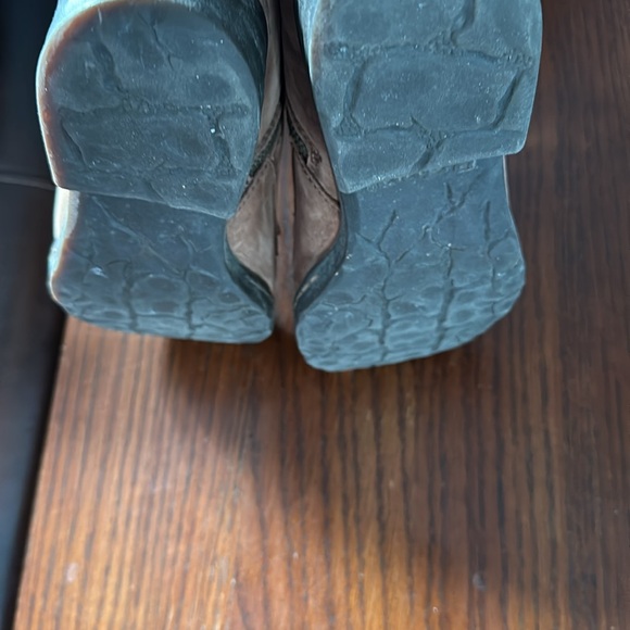 Born Camryn Lace-Up Boot (Women) - Picture 11 of 11